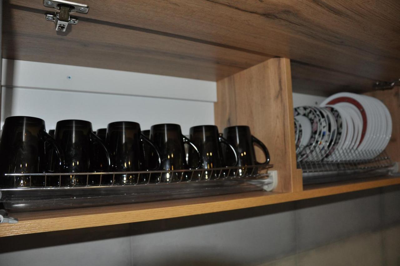 Full House Hotel&Capsule Hostel, Rivne Esterno foto A typical kitchen cabinet