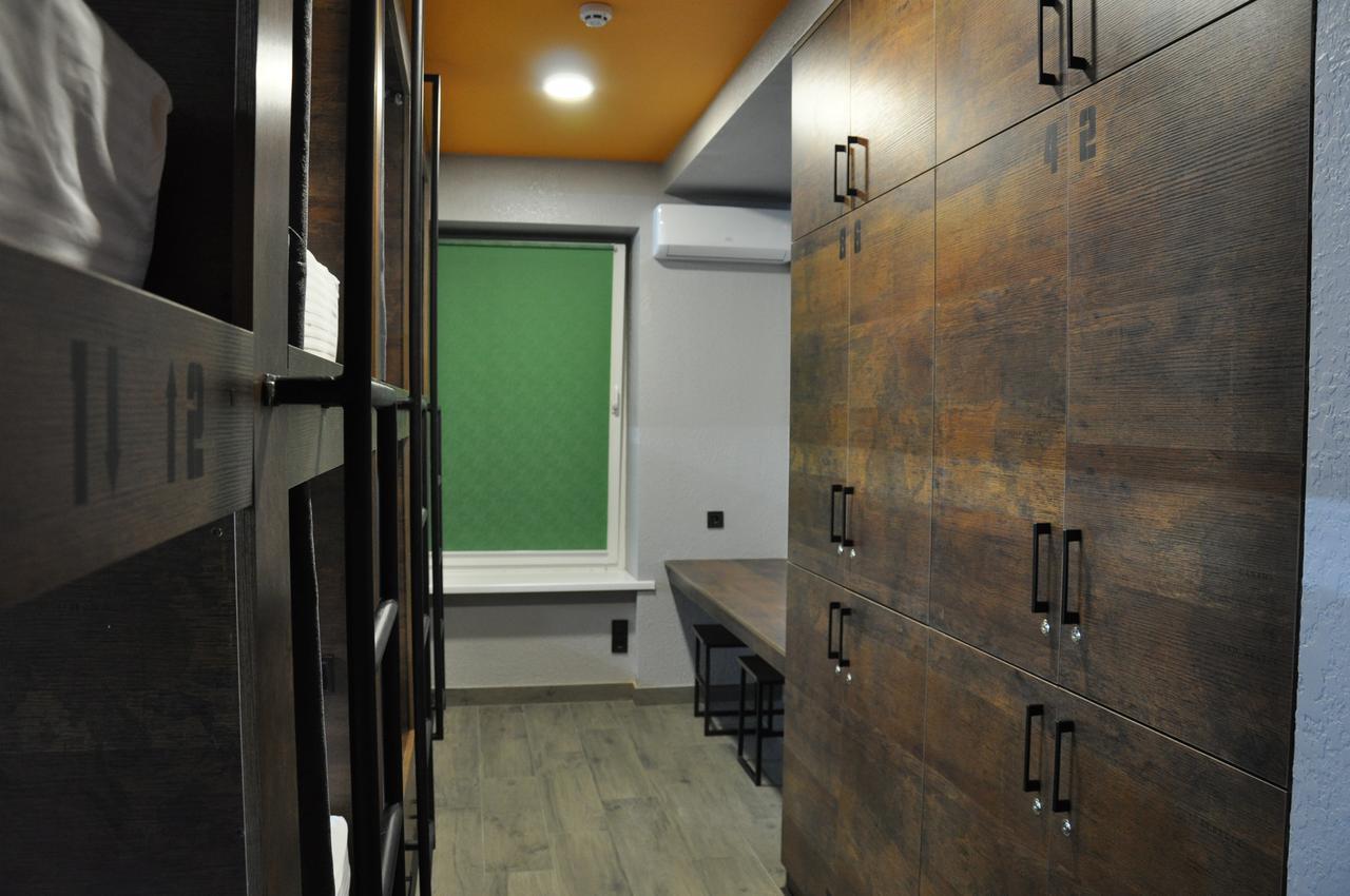 Full House Hotel&Capsule Hostel, Rivne Esterno foto A typical student bedroom
